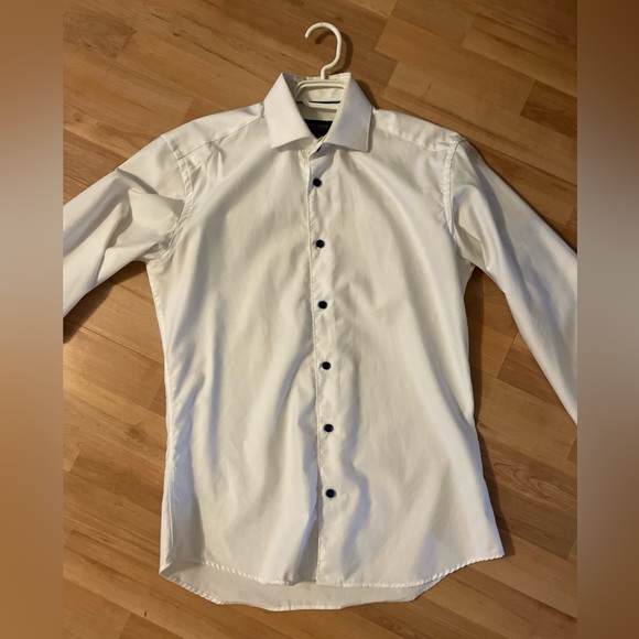Men’s Dress Shirt - Picture 5 of 10